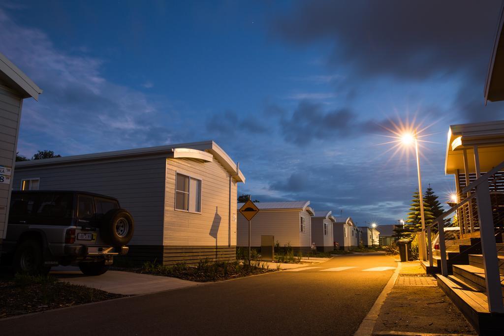 NRMA Stockton Beach Holiday Park Hotell Rum bild