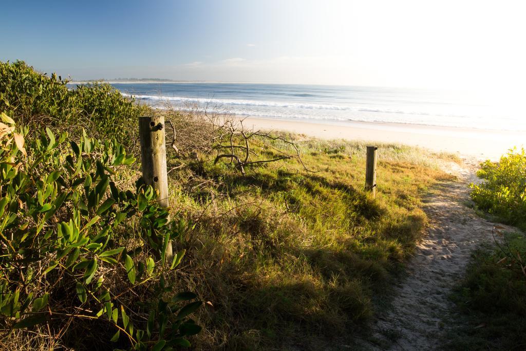 NRMA Stockton Beach Holiday Park Hotell Exteriör bild